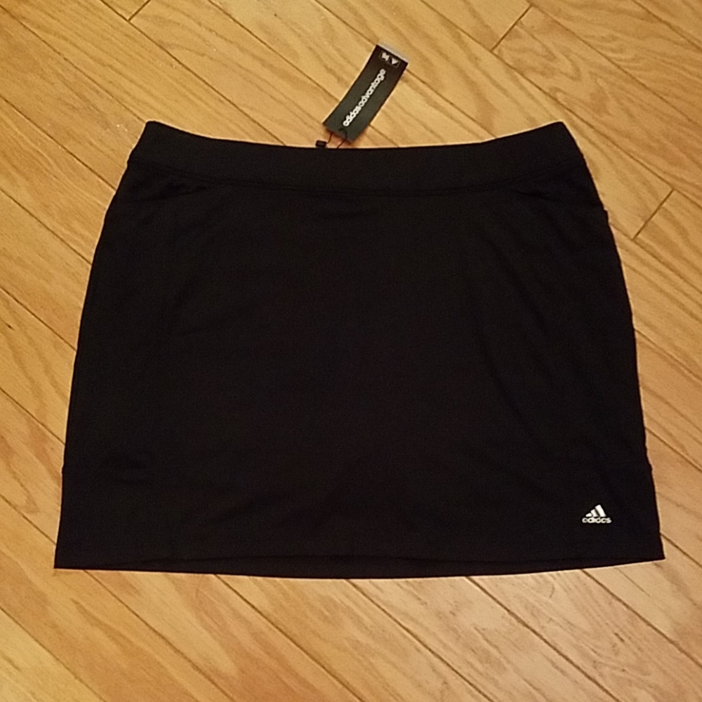 NWT size L Adidas skort